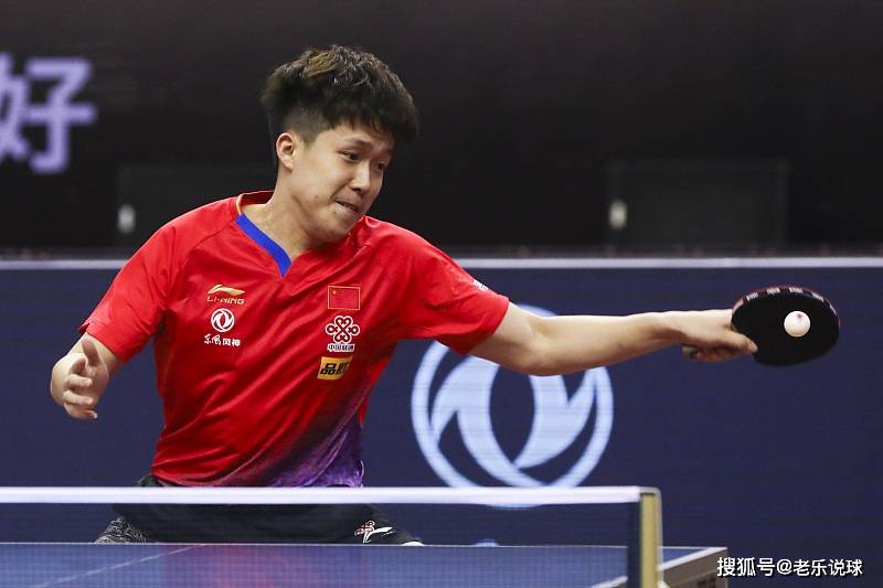 淘汰赛, 而晋级的朝, 伤缺席